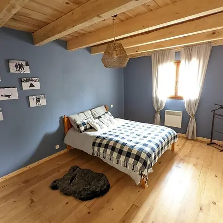 Chalet Tout Confort / Calme Et Proche De Tout Chalet *